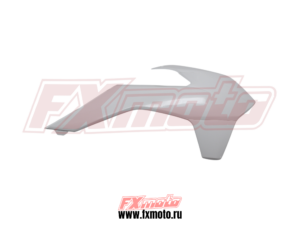 Пластик бака белый правый /К7CBS300  CR300P  CR250CB  CR300NC